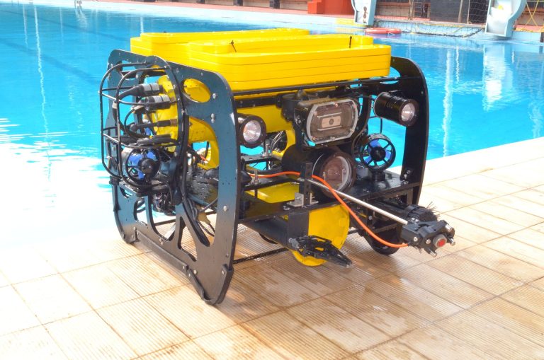 ROV in water test pit